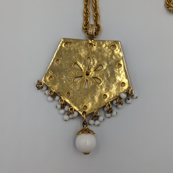 Gold Tone Necklace Milk Glass Cabochons Statement Pendant Rope Chain Vintage - Picture 6 of 10